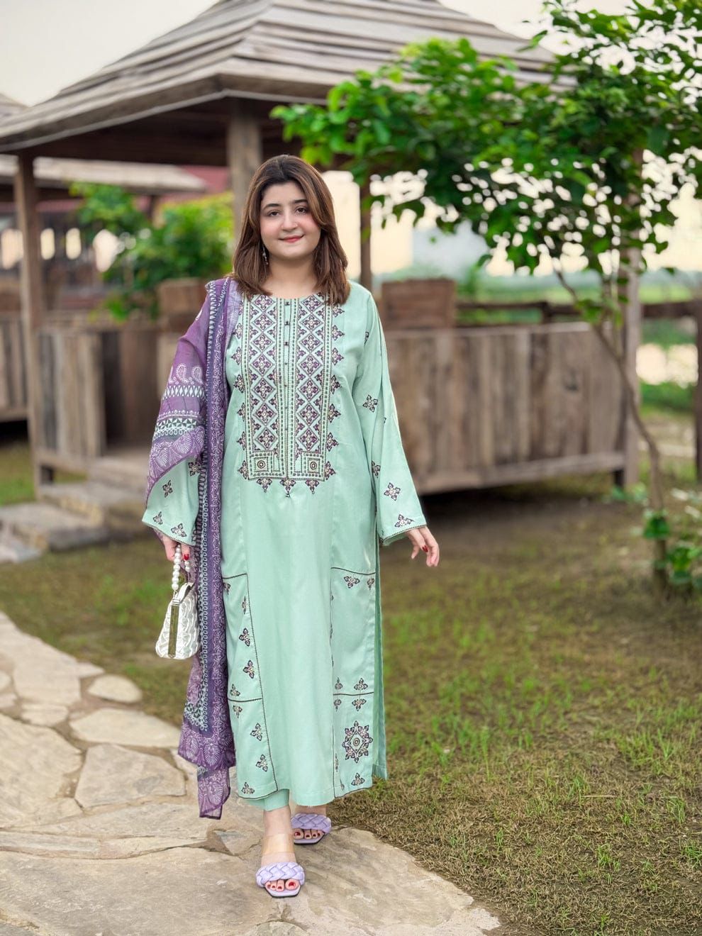 3 Piece Summer Collection Lawn Suit