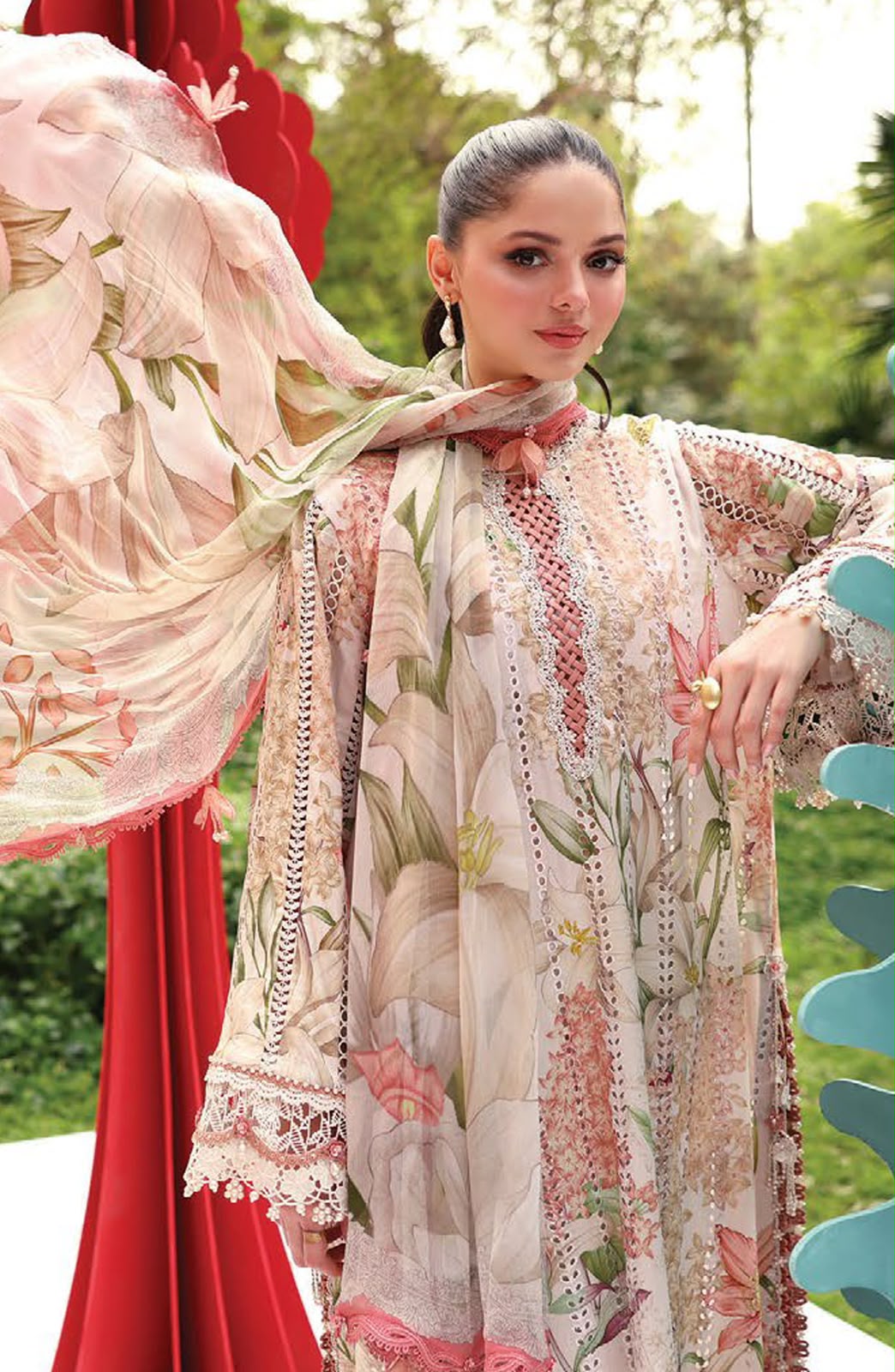 3PIECE Luxury Embroidered Collection