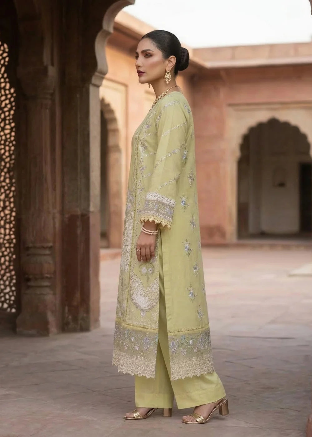 3-PC Lawn Embroidered Women's Suit