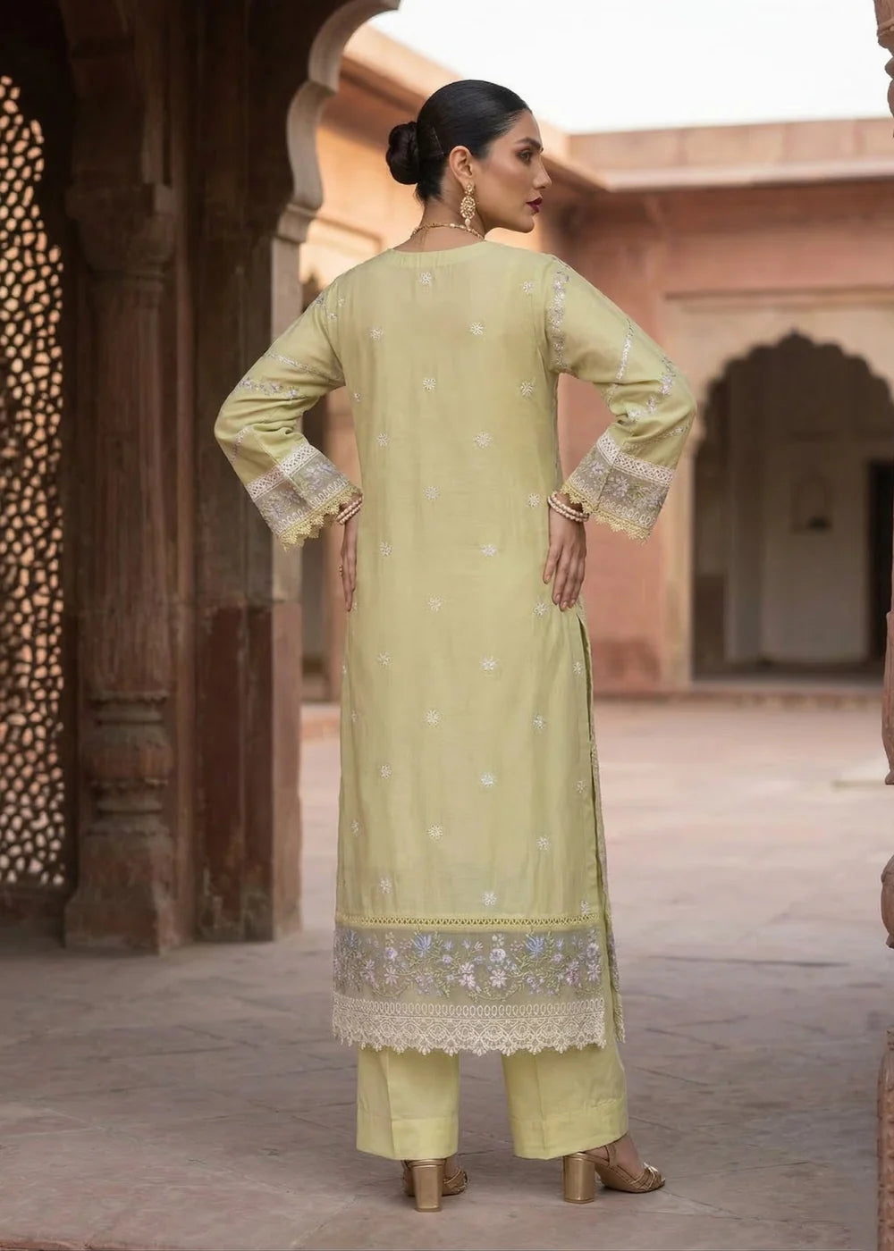 3-PC Lawn Embroidered Women's Suit