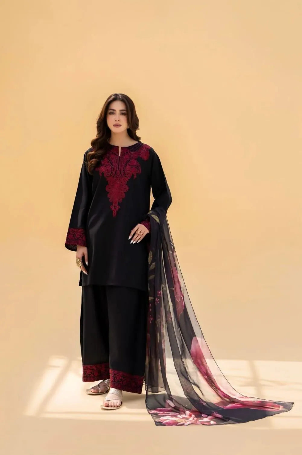 Black Embroidered Lawn 3Pcs Set with Dupatta