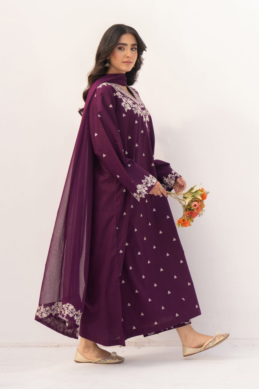 3 Piece Summer Collection Lawn Suit