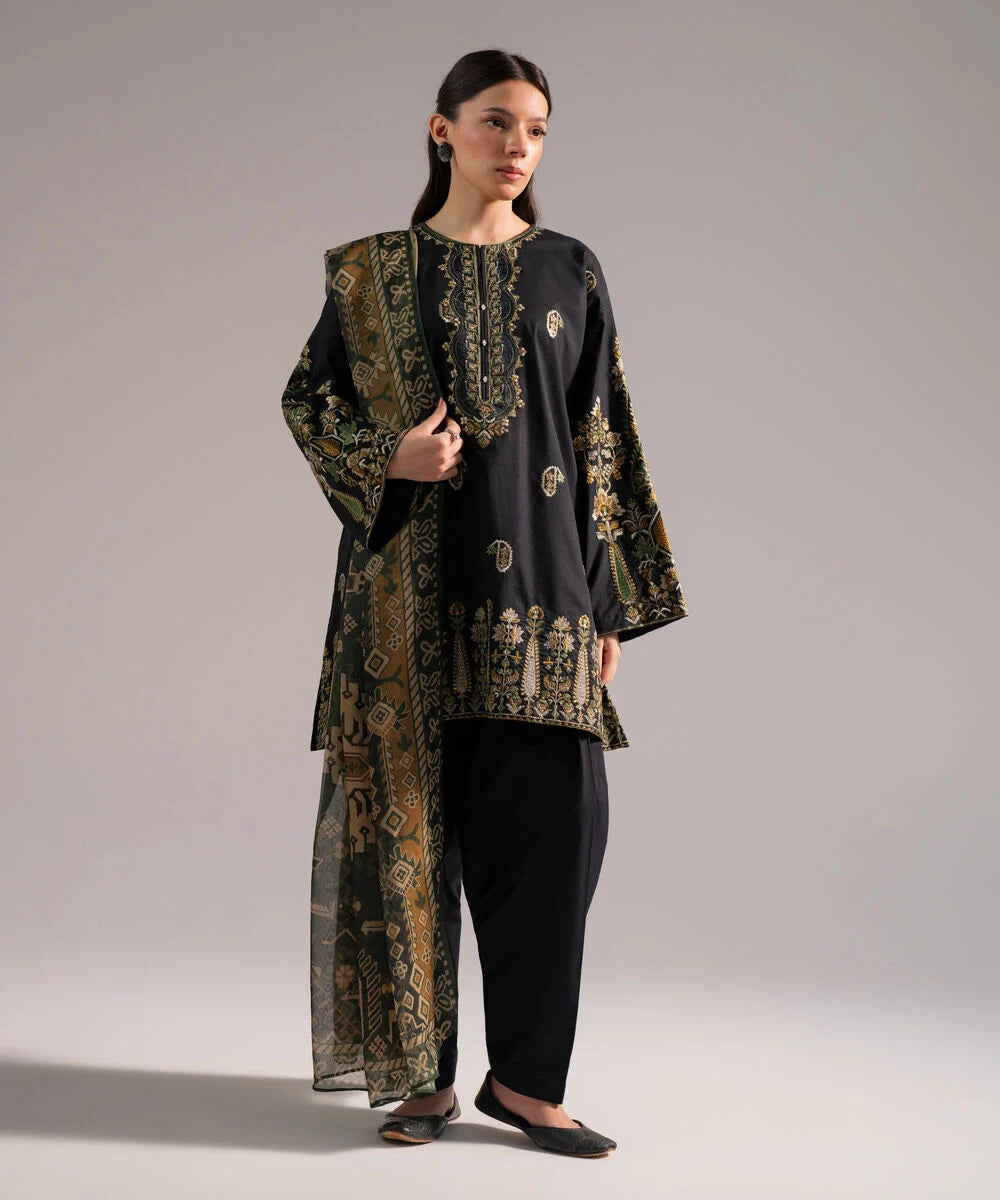 3 Piece - Embroidered Lawn Suit