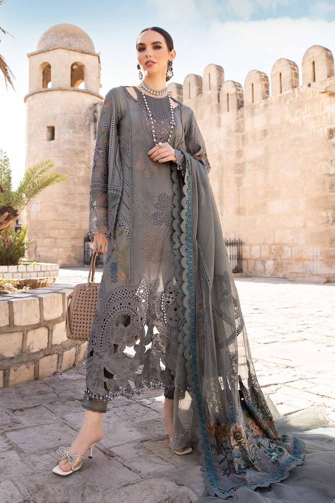 3PIECE Luxury Embroidered Collection