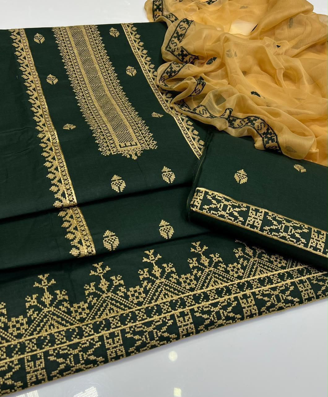 3PIECE Luxury Embroidered Cotton Collection with Chiffon embroidered duppatta