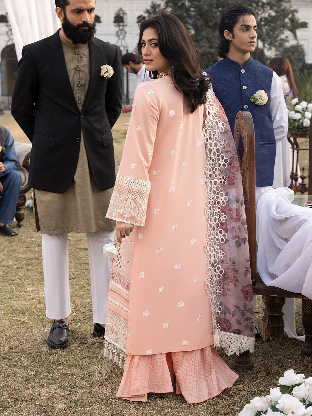 Mahnur Luxury Chikankari 3PC Suit in Two Different Colors- Thread Embroidered Formal Ensemble