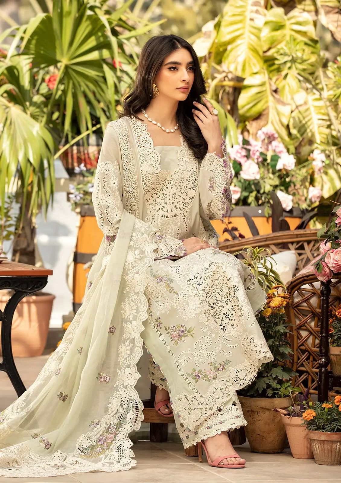 3PIECE Luxury Embroidered Chikenkari Collection with Organza embroidered Dupatta