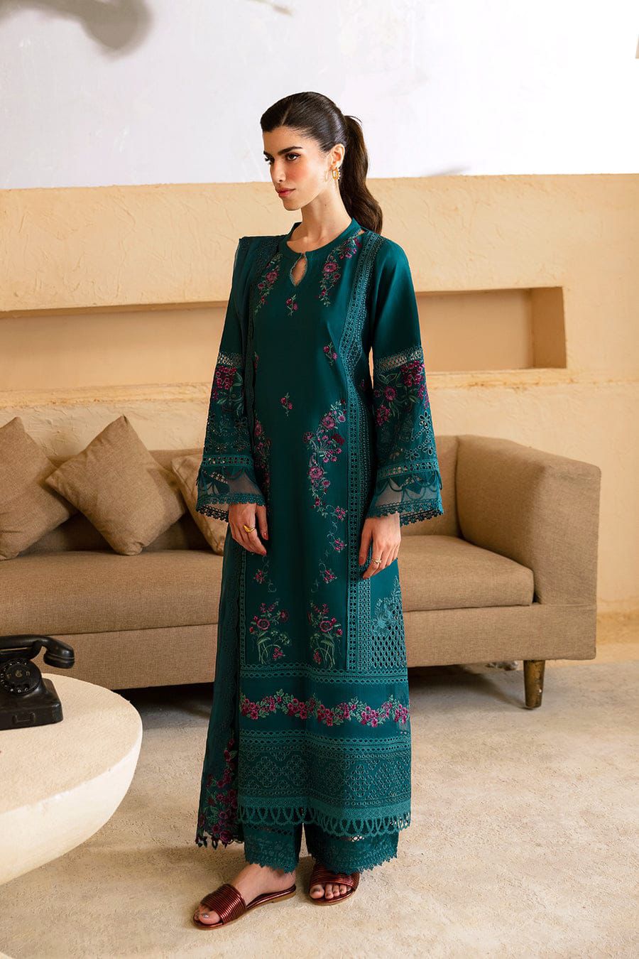 3PIECE Luxury Embroidered Chikenkari Collection With Ready To Wear Dupatta