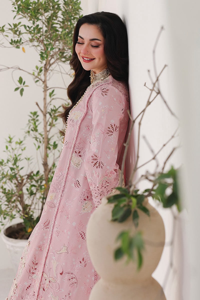 Qalamkar Premium Cotton Chickenkari 3PC Ensemble - Digital Print Net Dupatta