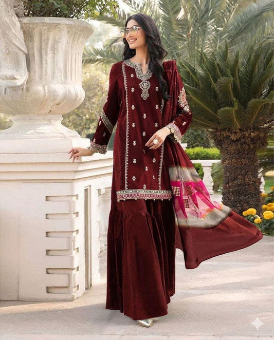 3PIECE Embroidered Summer Collection Suit