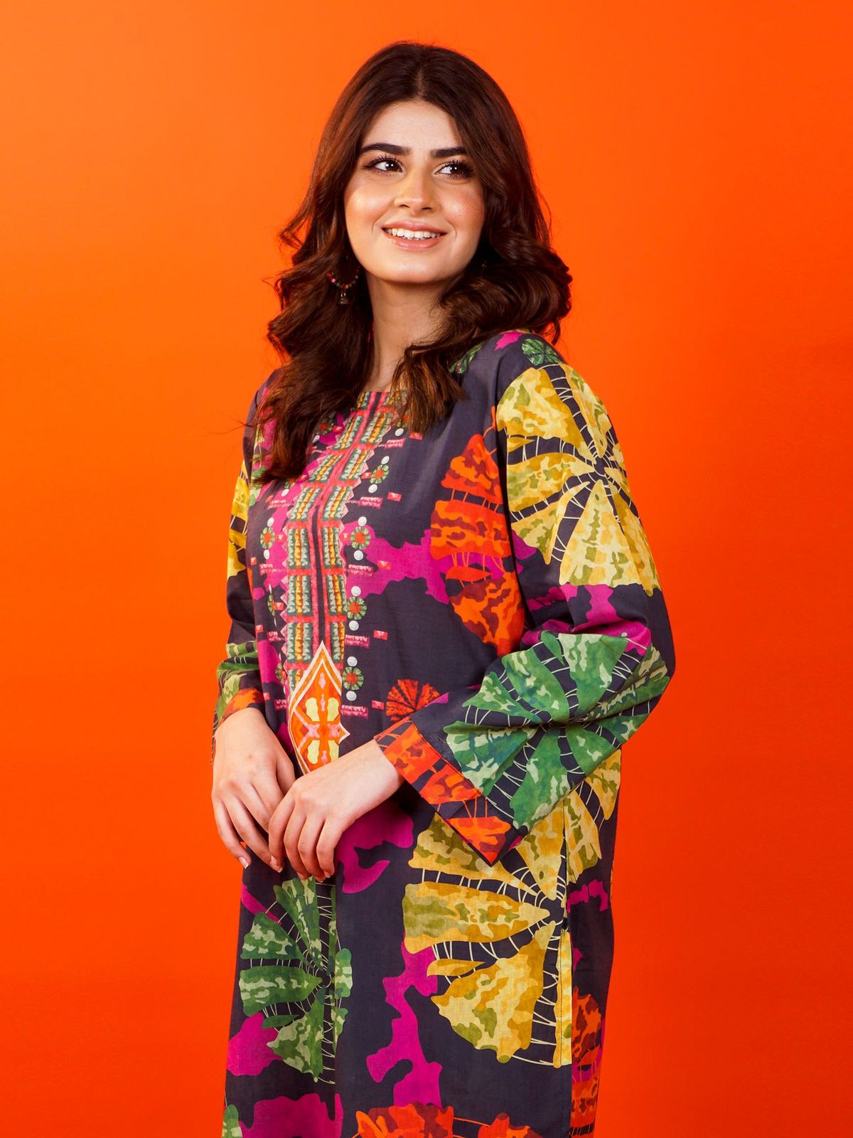 Limelight Pret Diaries Premium Swiss Lawn 3PC Suit - Vibrant Digital Printed Ensemble